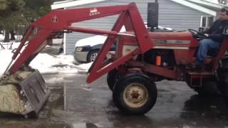 International 2250 loader on an International 674 tractor dismount [upl. by Rechaba]