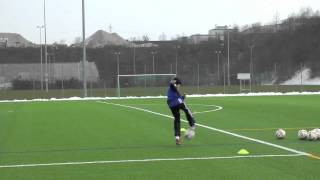 Fussballtraining Ballannahme aus der Luft  Ballkontrolle  Technik [upl. by Collie]