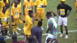 Adebayor vs Asamoah Gyan DANCE [upl. by Nahtan481]