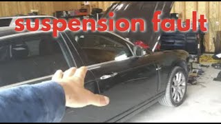 jaguar xj8 suspension fault [upl. by Drooff]