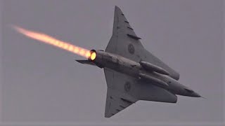 SAAB J35 Draken  MASSIVE Afterburner [upl. by Eltsirc86]