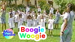 Boogie Woogie  Chansons pour Enfants  Mini Studio  Kids Songs [upl. by Jonina]