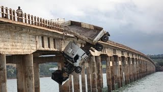 OS PIORES ACIDENTES DE CAMINHÃ•ES REGISTRADOS AO VIVO [upl. by Yllom]