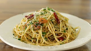 Spaghetti Aglio e Olio Recipe [upl. by Nathalie]