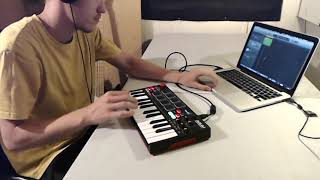 Looping with AKAI MPK Mini Play GarageBand [upl. by Siram161]