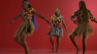 Angolan Traditional Dance on urban beats [upl. by Nahtanaoj]