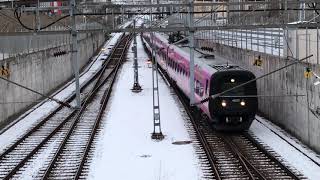 Tåg på Helsingborg Central [upl. by Innavoj]