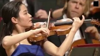 Sayaka Shoji plays Brahms  Violin Concerto in D major Op77 [upl. by Finn]