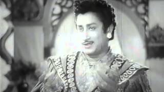 Yaaradi Ni Mohini  Sivaji Ganesan Padmini  Uthama Puthiran  Tamil Romantic Song [upl. by Godart]