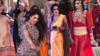 DHOLA VE DHOLA  MEHAK MALIK  WEDDING PARTY [upl. by Kurland]