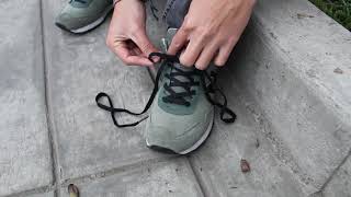 ¿Cómo colocar los pasadores en las zapatillas [upl. by Dhaf957]