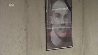 Der Schatten von Robert Enke  Leben mit Depressionen Vollständige Doku  NDR [upl. by O'Donnell818]